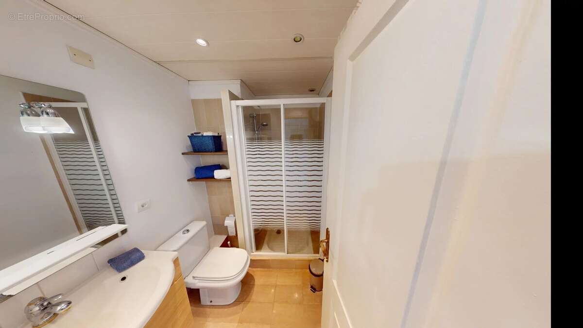 Appartement à VILLENEUVE-LOUBET