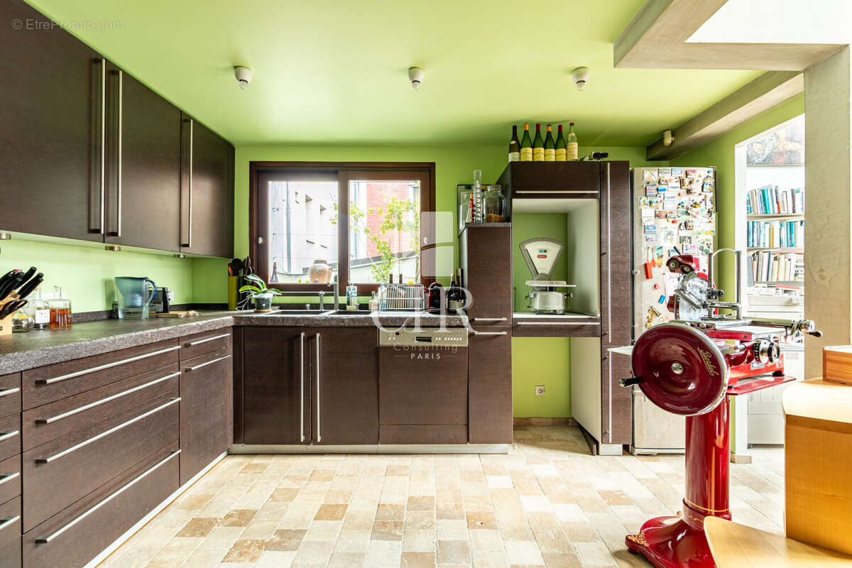 Appartement à PARIS-11E