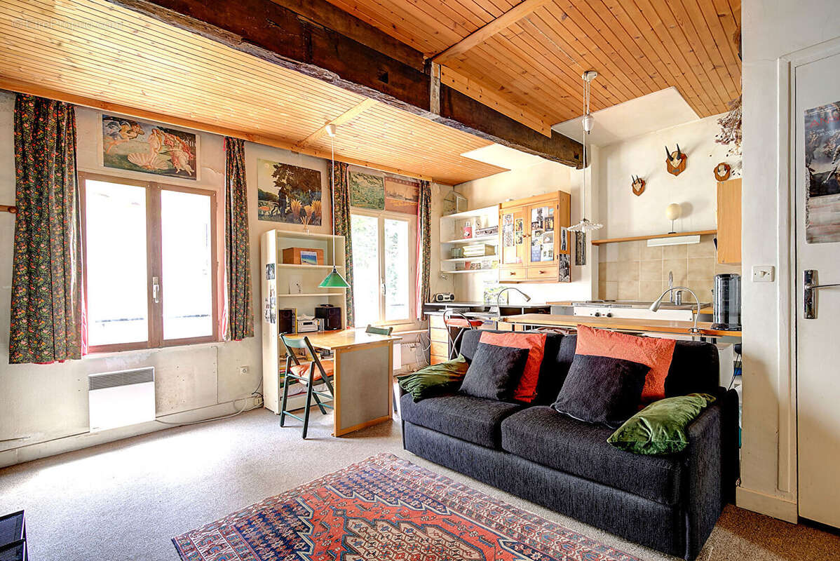 Appartement à PARIS-18E