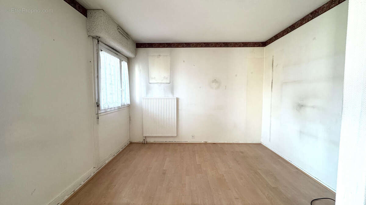 Appartement à CORBEIL-ESSONNES