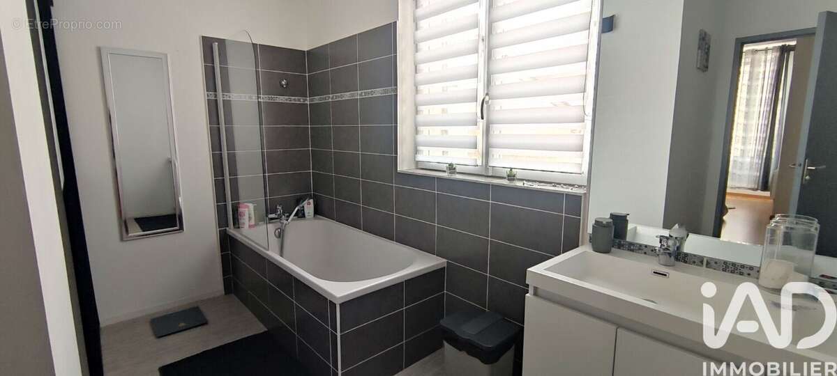 Photo 8 - Maison à NEUVILLE-DE-POITOU