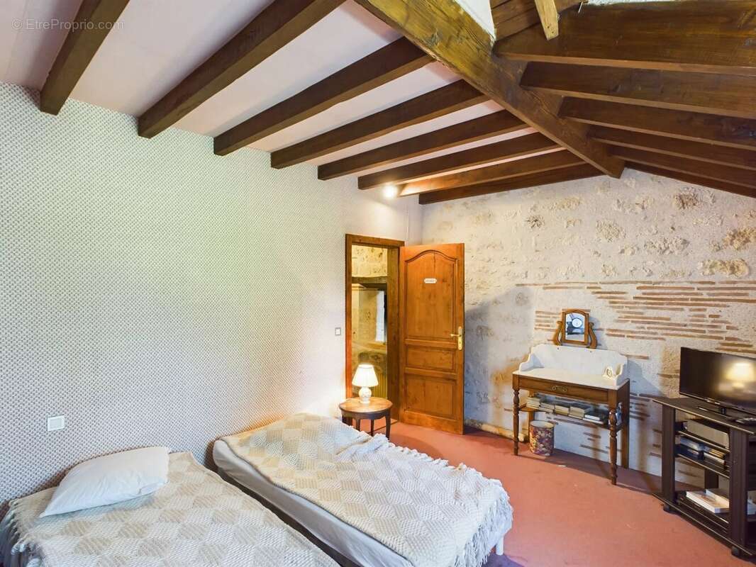 Superbe propriété en pierre avec piscine - photo 10