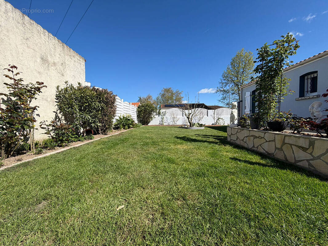 Maison à SAINT-SEBASTIEN-SUR-LOIRE