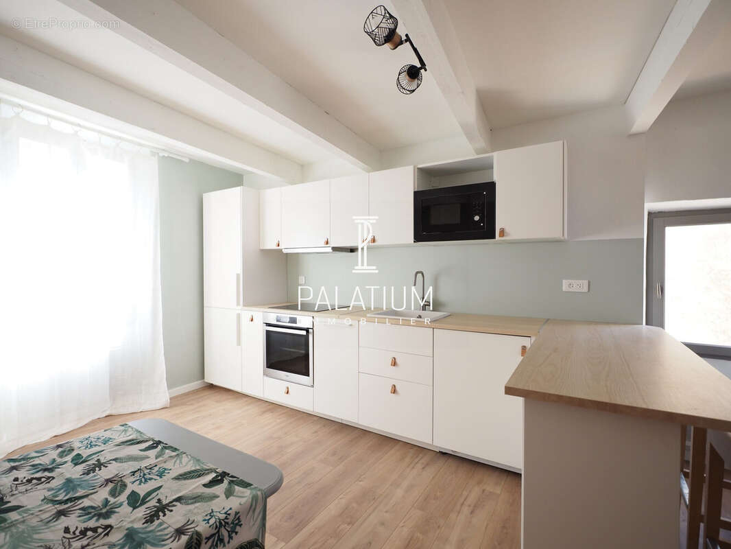 Maison à FORCALQUIER