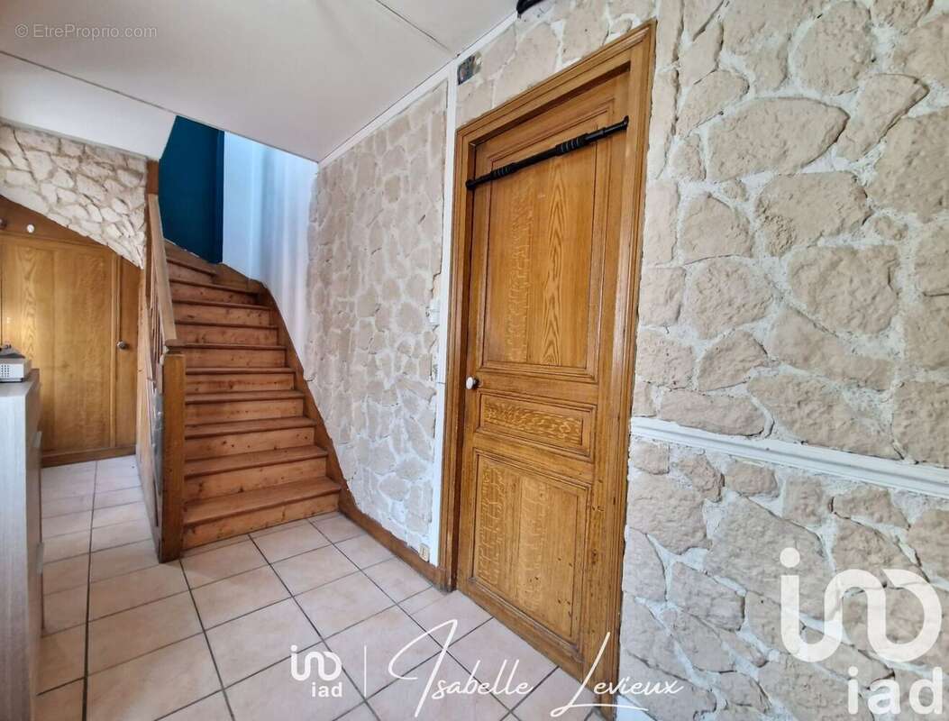 Photo 4 - Maison à JUZIERS