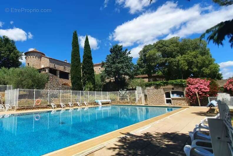 Appartement à BERRIAS-ET-CASTELJAU