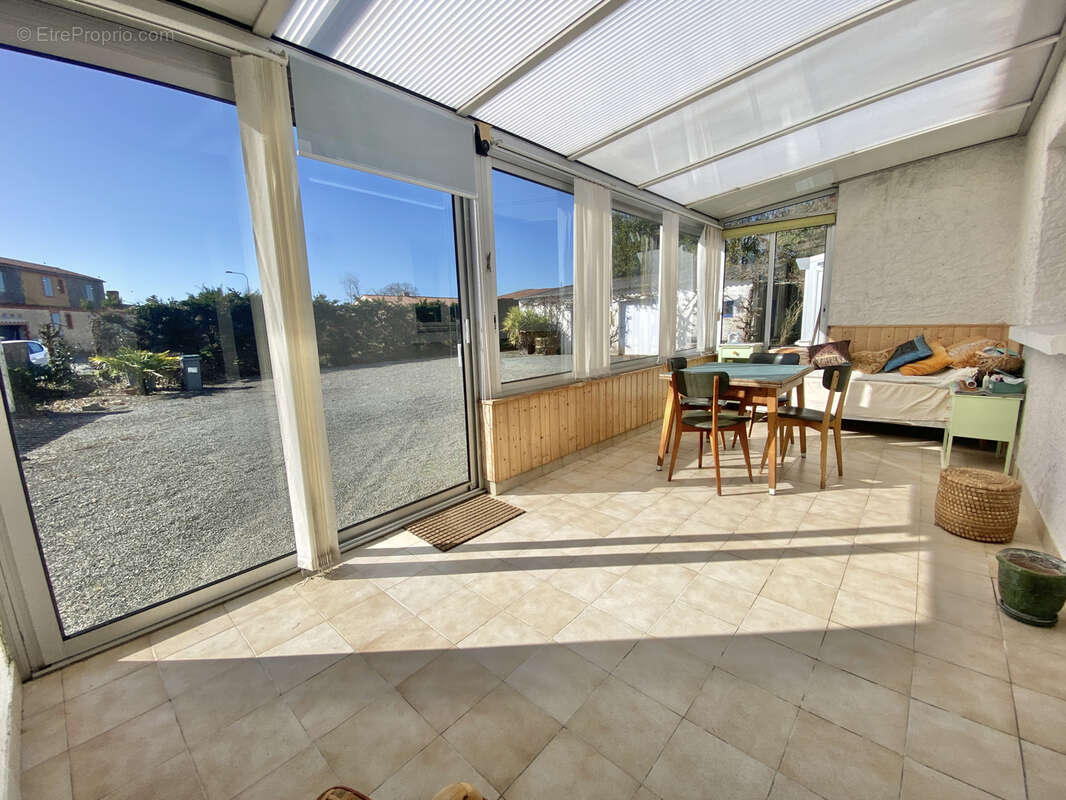 Maison à LANDEVIEILLE