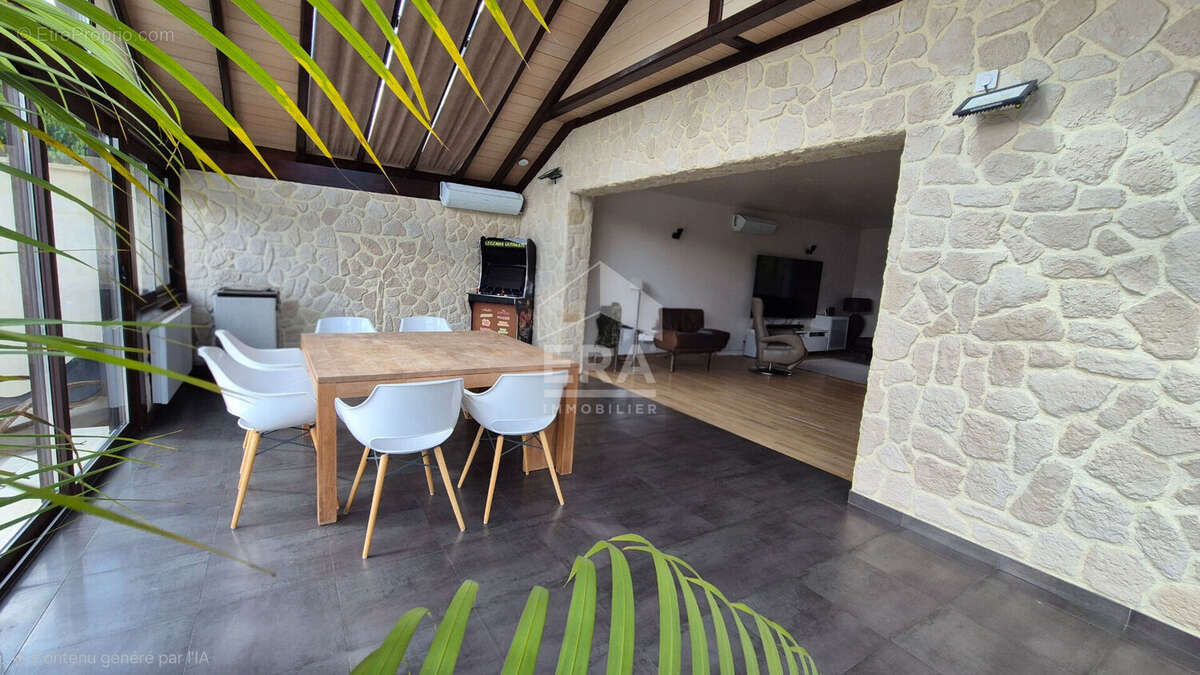 Maison à BRIE-COMTE-ROBERT