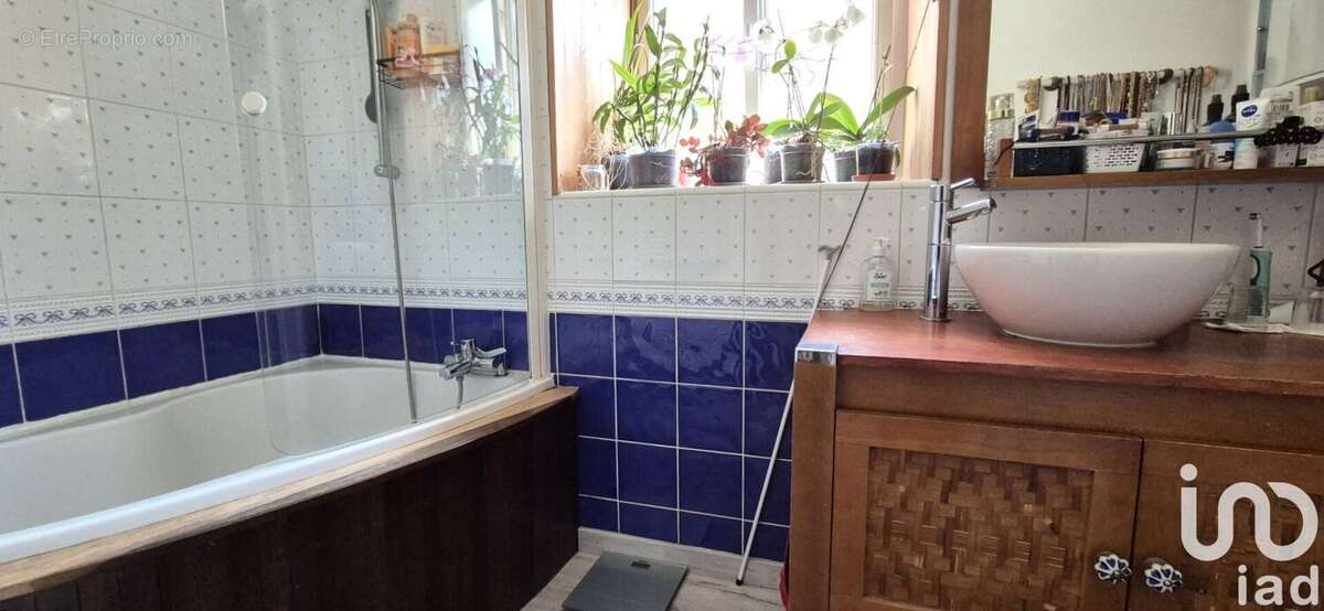 Maison 115 m² à Etival  - photo 9