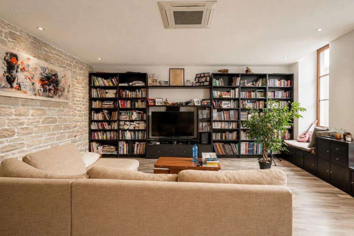 Appartement de 4 pièces de 118 m² à Nîmes - photo 6
