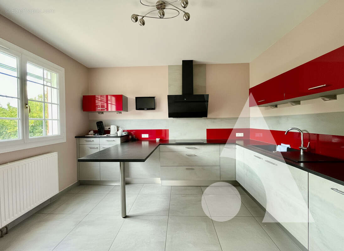 Maison à CHARMONT-SOUS-BARBUISE