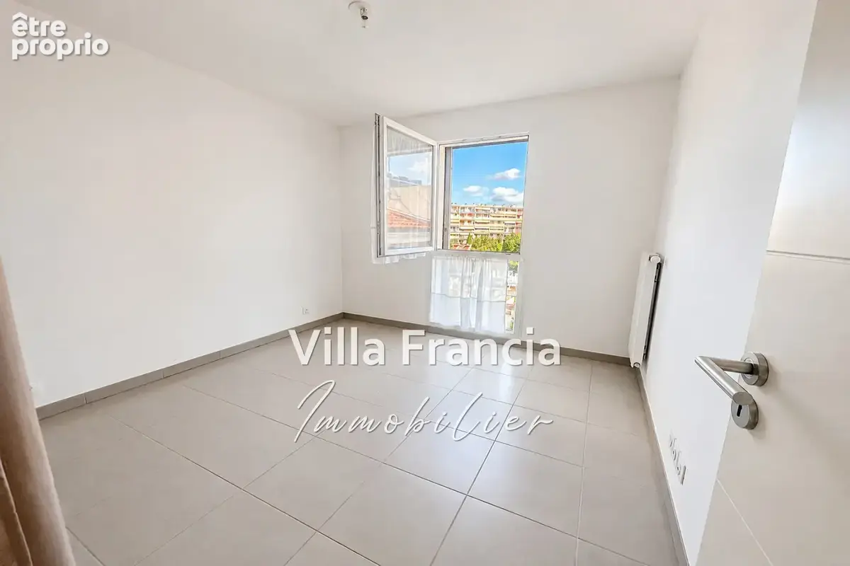 Appartement 3 pièces 62 m² à vendre à Le Cannet (06110) - photo 8