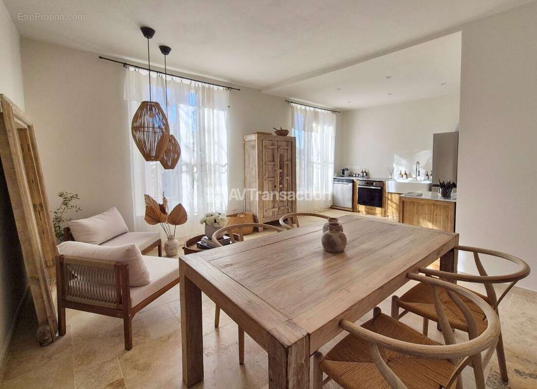 Appartement à LORGUES