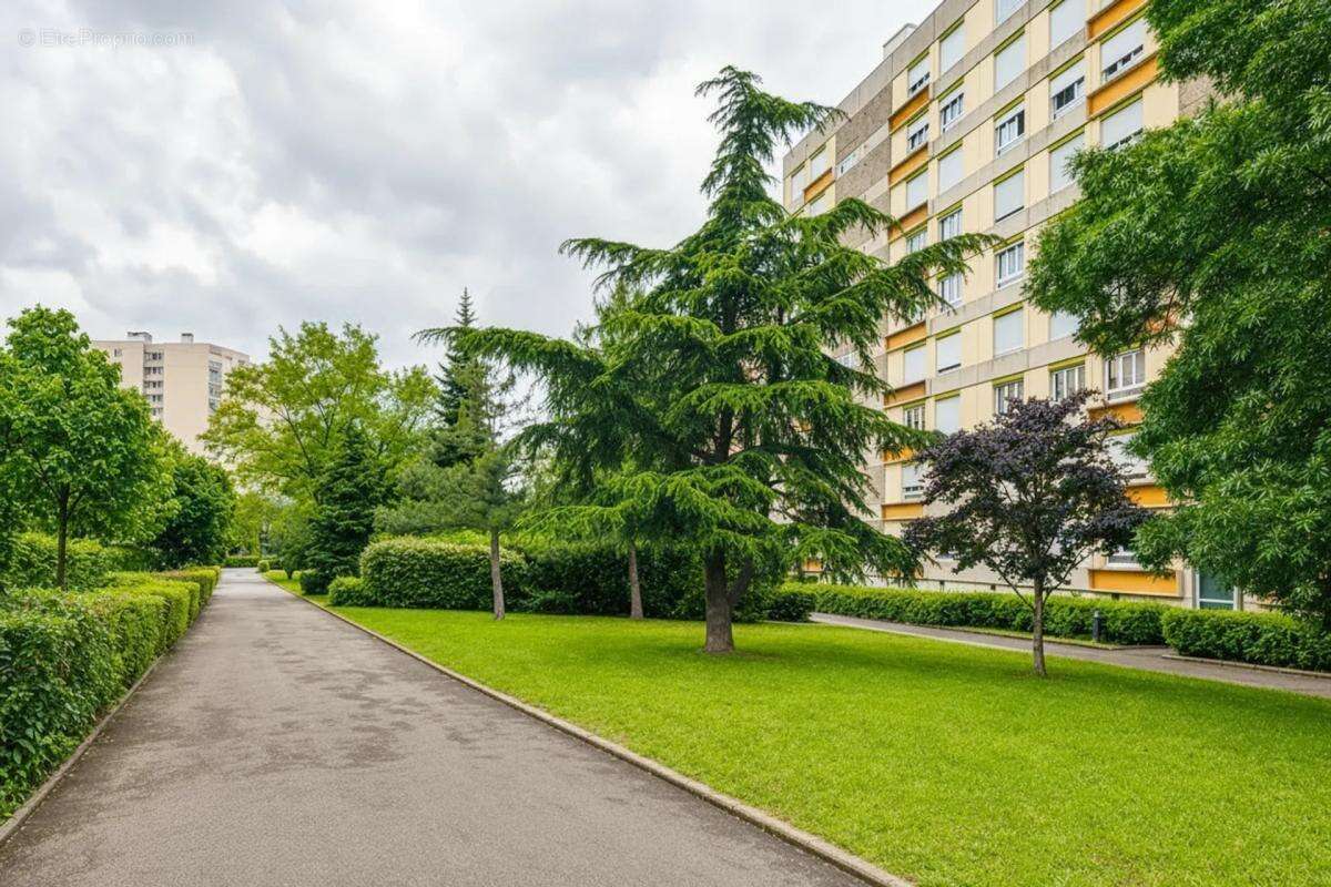 Appartement à OULLINS