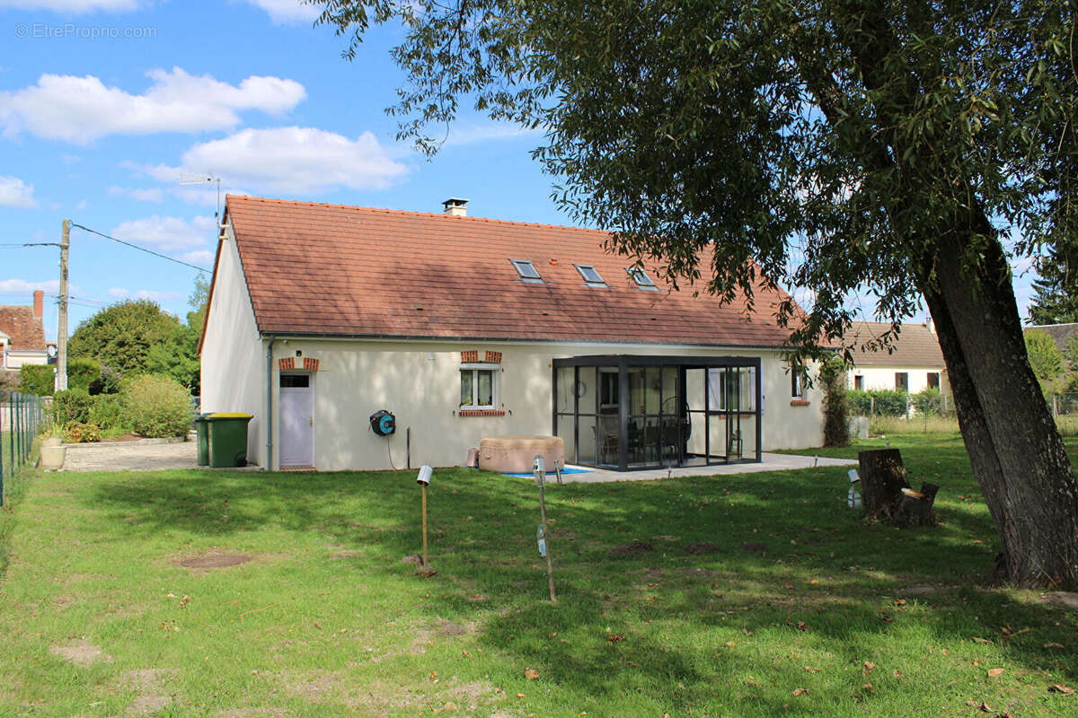 Maison à LA VERNELLE