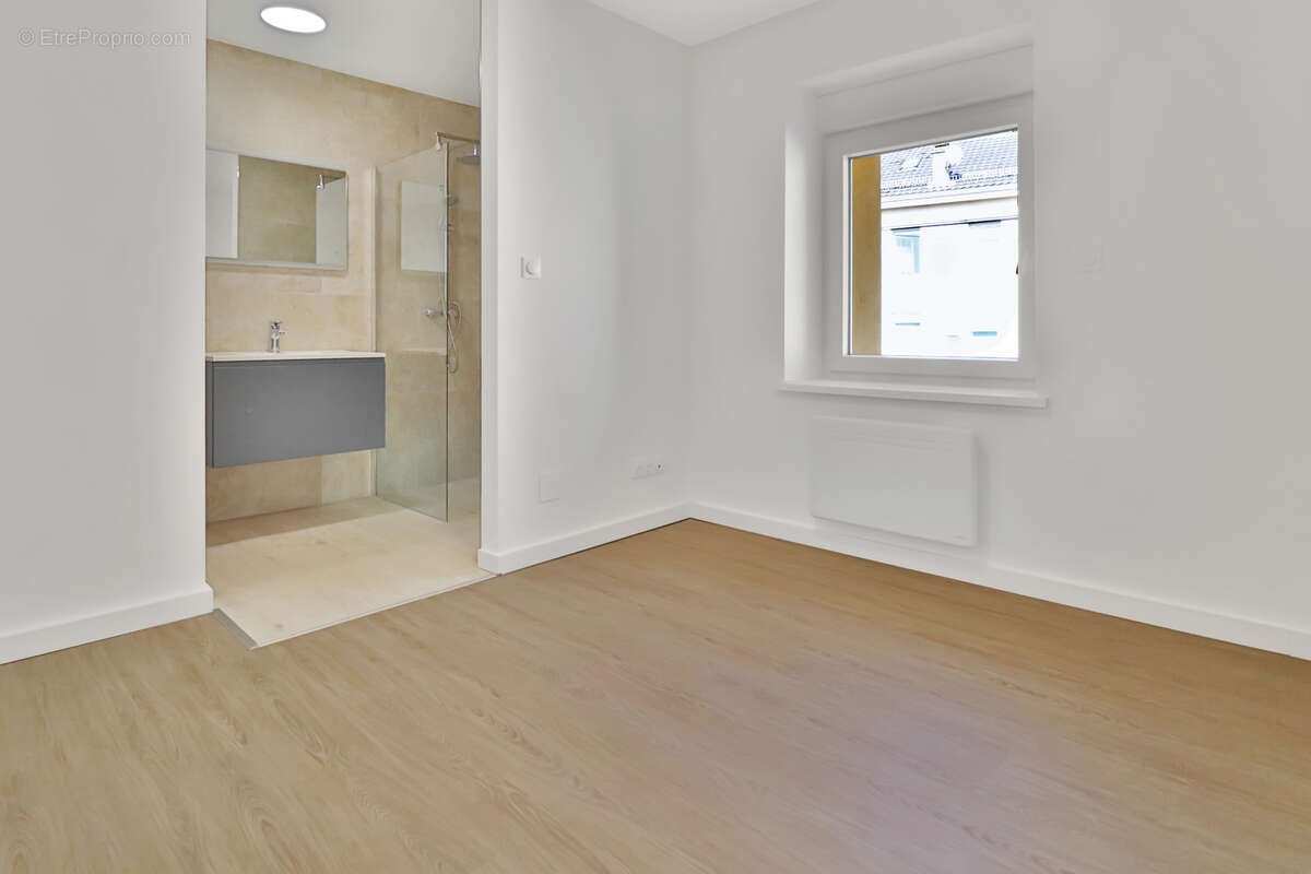 Maison F4, 3 chambres, 3 SDB, véranda et terrasse plein Sud - photo 8