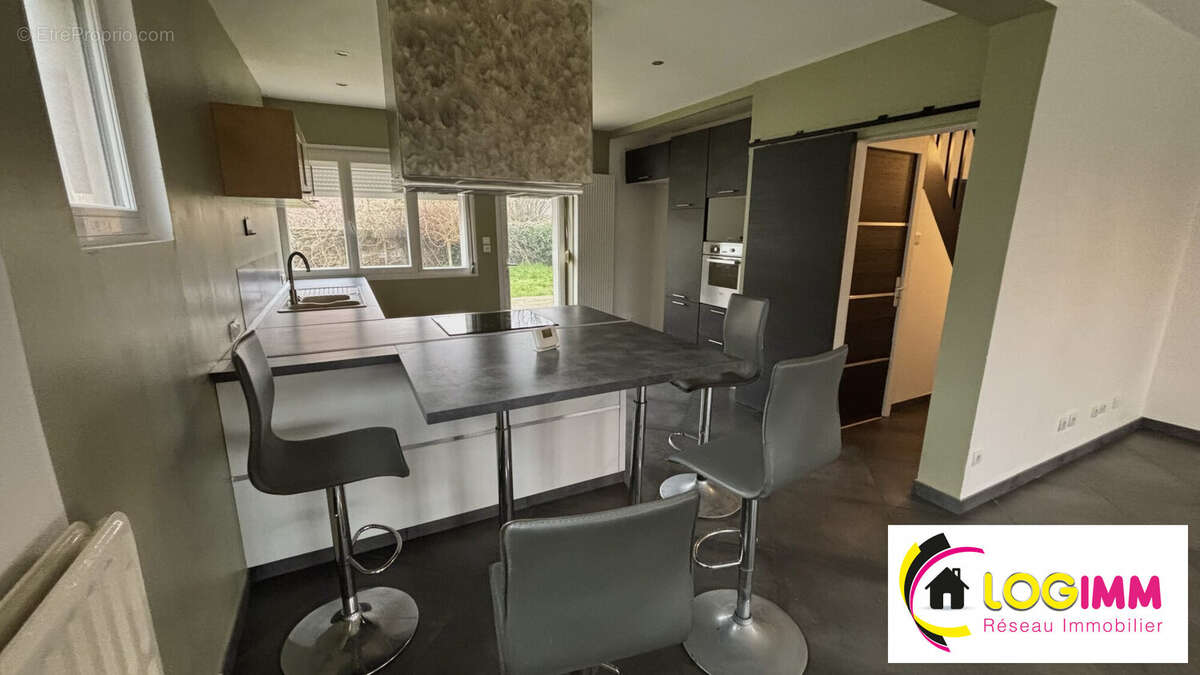 Maison 117 m² à Villers-Pol  - photo 3