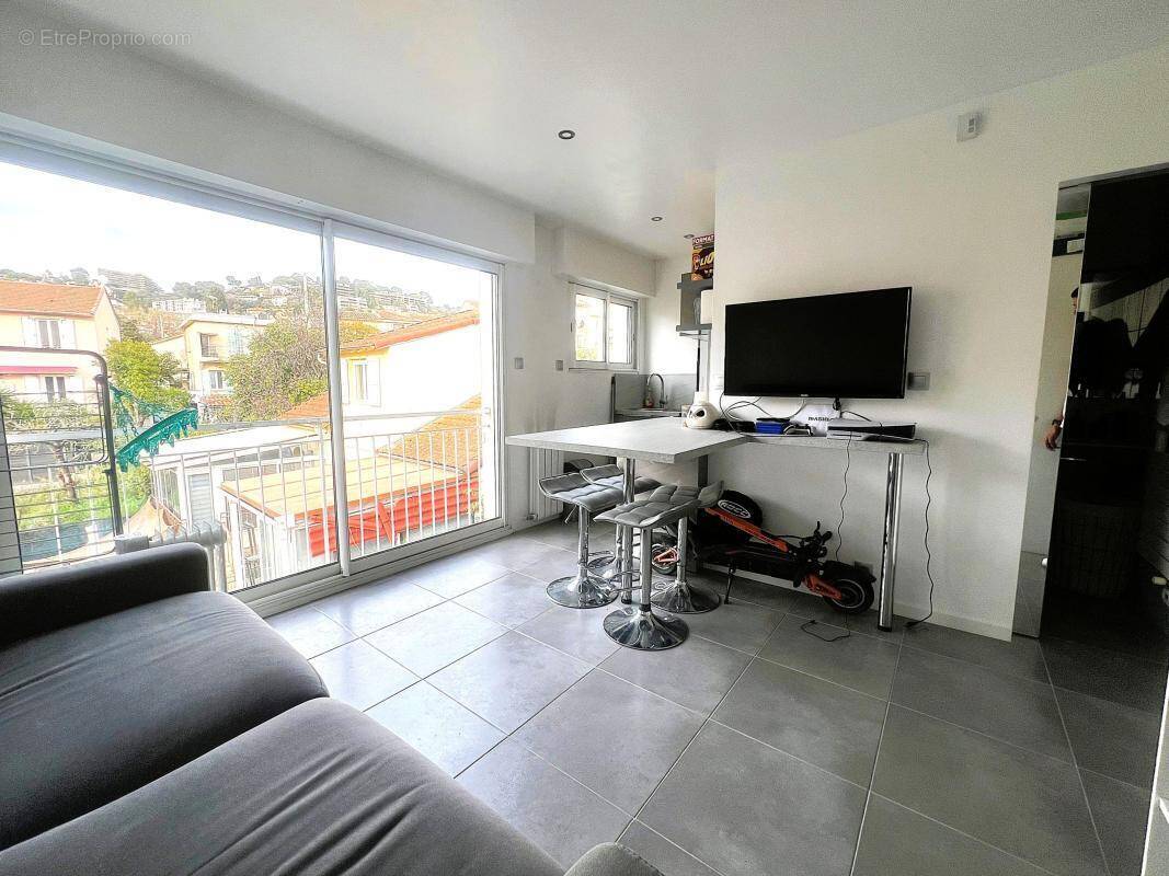 Appartement à LE CANNET