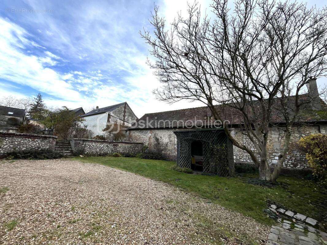 Maison à SAINT-PIERRE-LES-ELBEUF