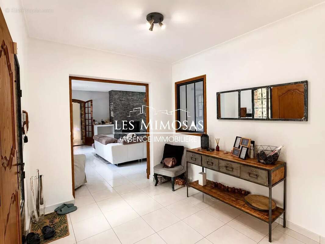 Maison à FREJUS