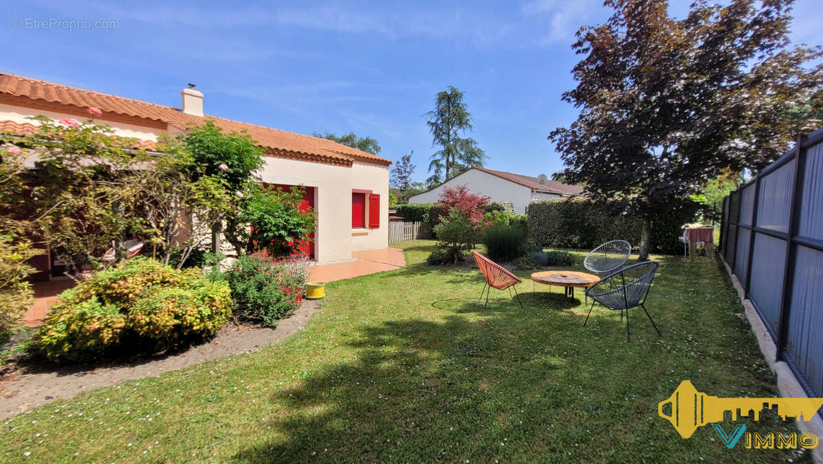 Maison à HAUTE-GOULAINE