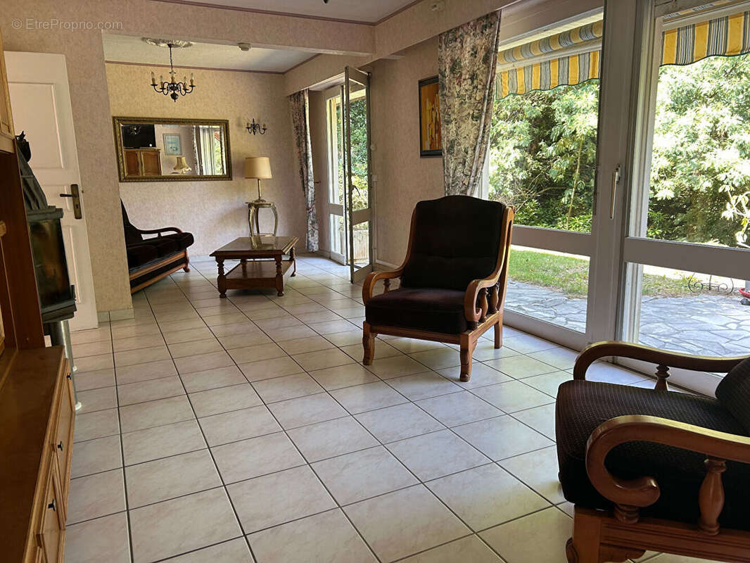 Maison à SAINT-EVARZEC