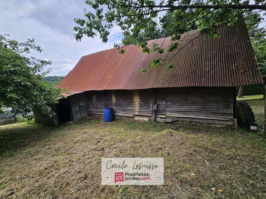 Terrain à SAINT-ANTOINE-LA-FORET