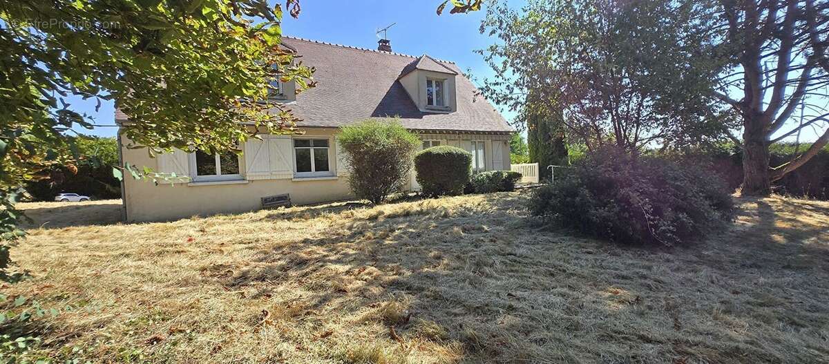 Maison 4 chambres+bureau, sous sol proche N4 terrain exceptionnel  90 km Paris! - photo 12