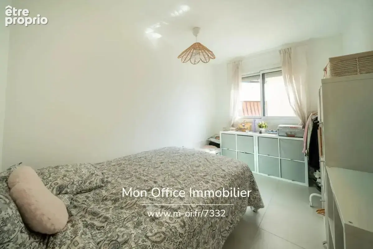Référence : 7332-ASA. - Appartement 3 pièces avec terrasse et balcon dernier étage - photo 8