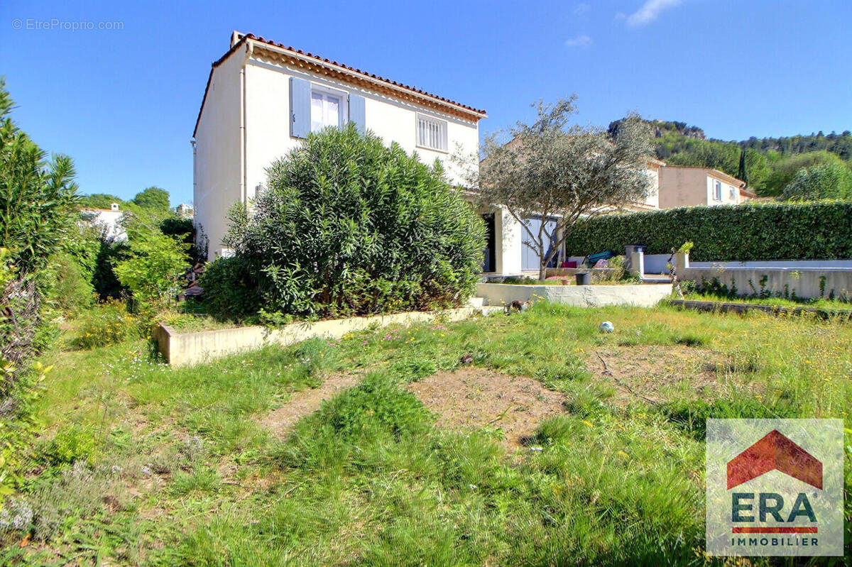 Maison à SAINT-PAUL-TROIS-CHATEAUX