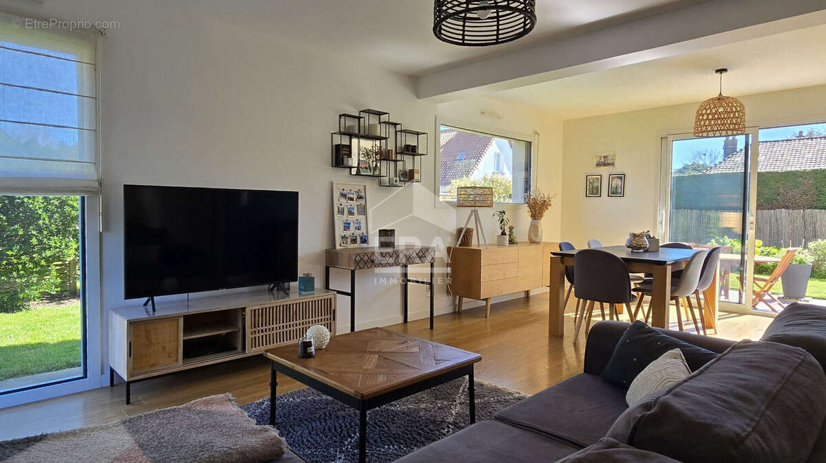 Maison à VARENGEVILLE-SUR-MER