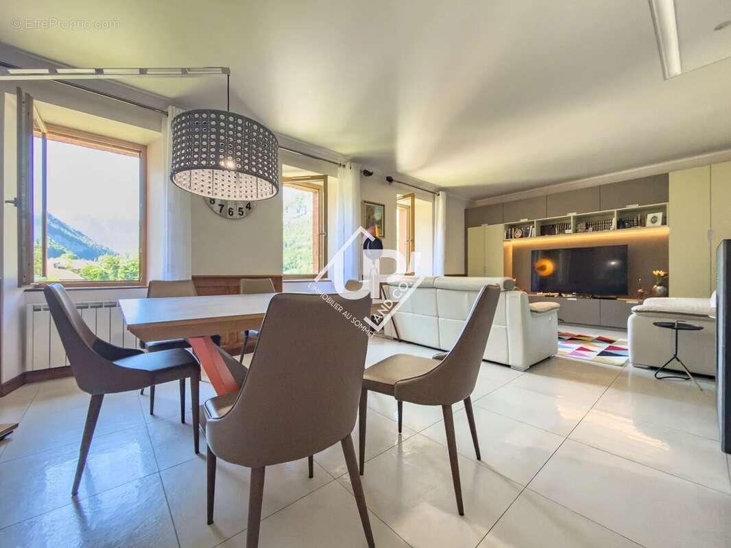 Appartement à BONNEVILLE