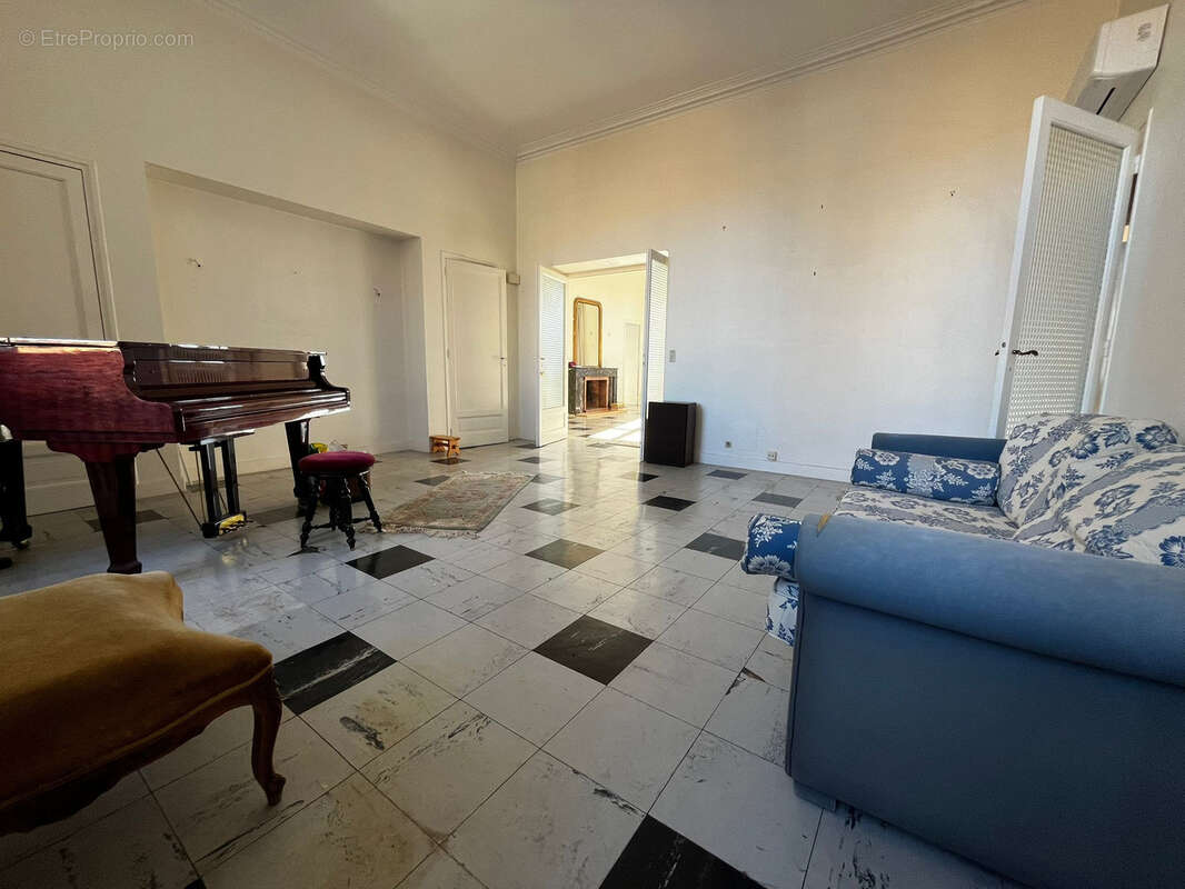 Appartement à NIMES