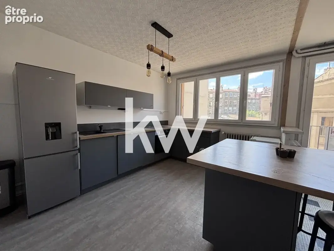 Appartement 68 m² à Saint-Etienne  - photo 7