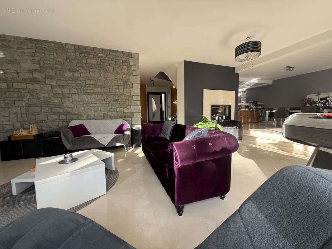 Maison à MARGENCY