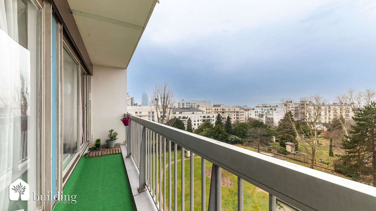 Appartement à COURBEVOIE