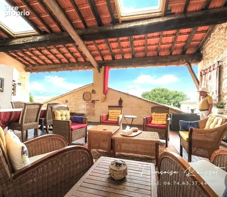 Fabrègues ? Appartement de caractère de 136 m² avec terrasse de 40 m² - photo 2