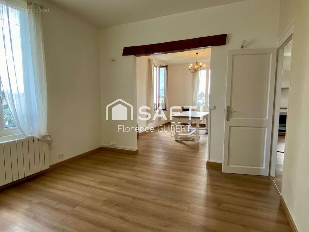 Photo 2 - Maison à LES MUREAUX