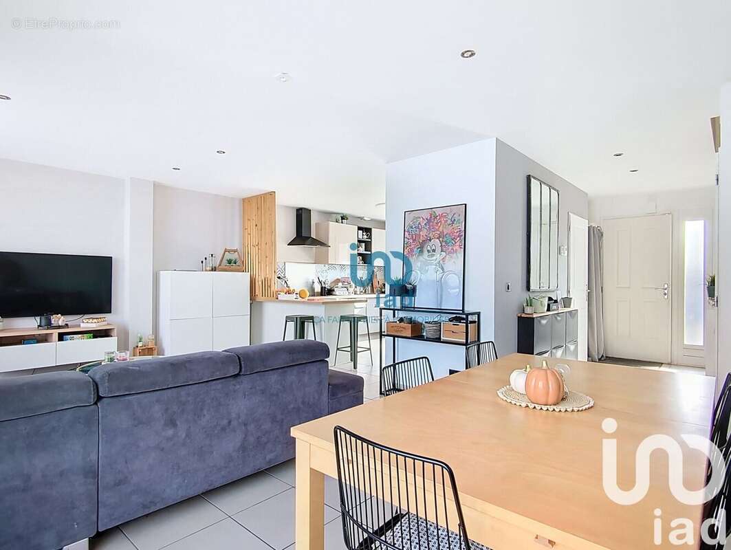 Photo 3 - Maison à FONTENAY-TRESIGNY