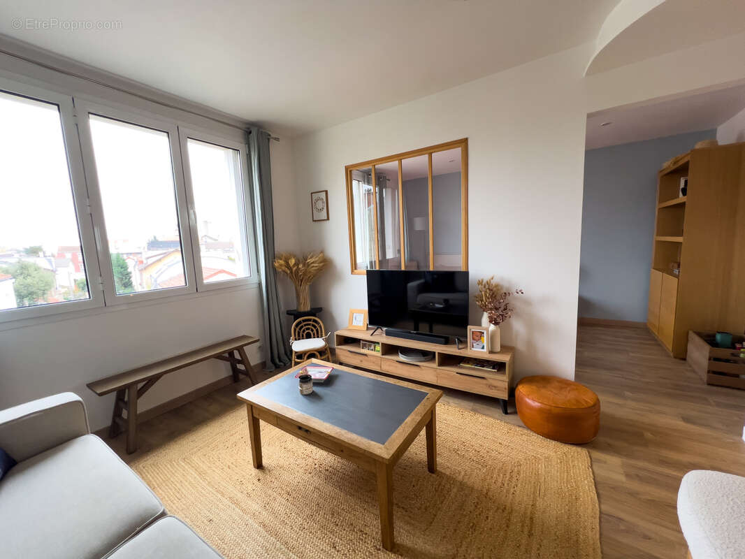 Appartement à ISSY-LES-MOULINEAUX