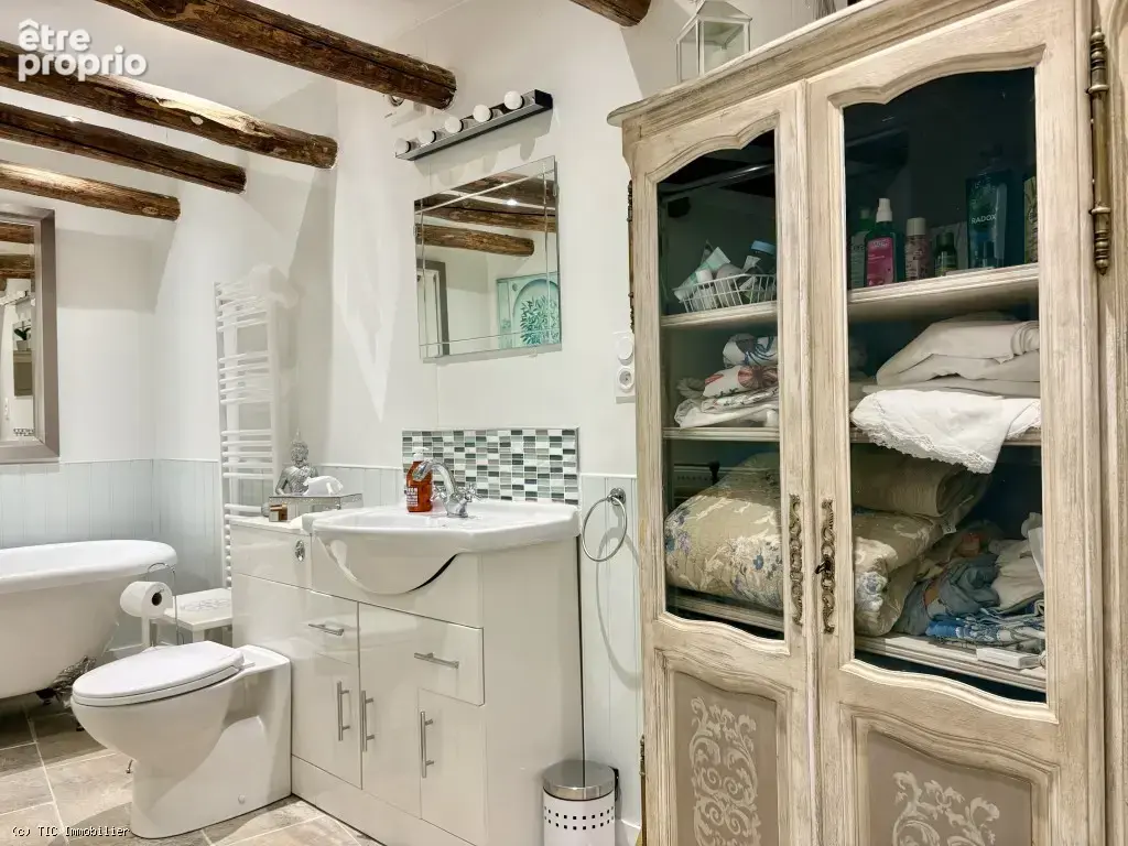 Maison de Village en Pierre Renovée avec 3 Chambres - photo 15