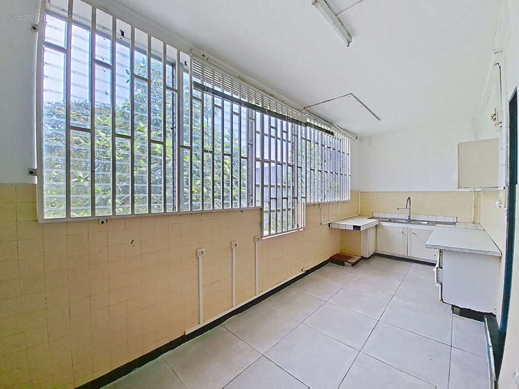 A vendre : maison duplex  t4 - 130 m2 - fort-de-france - photo 4
