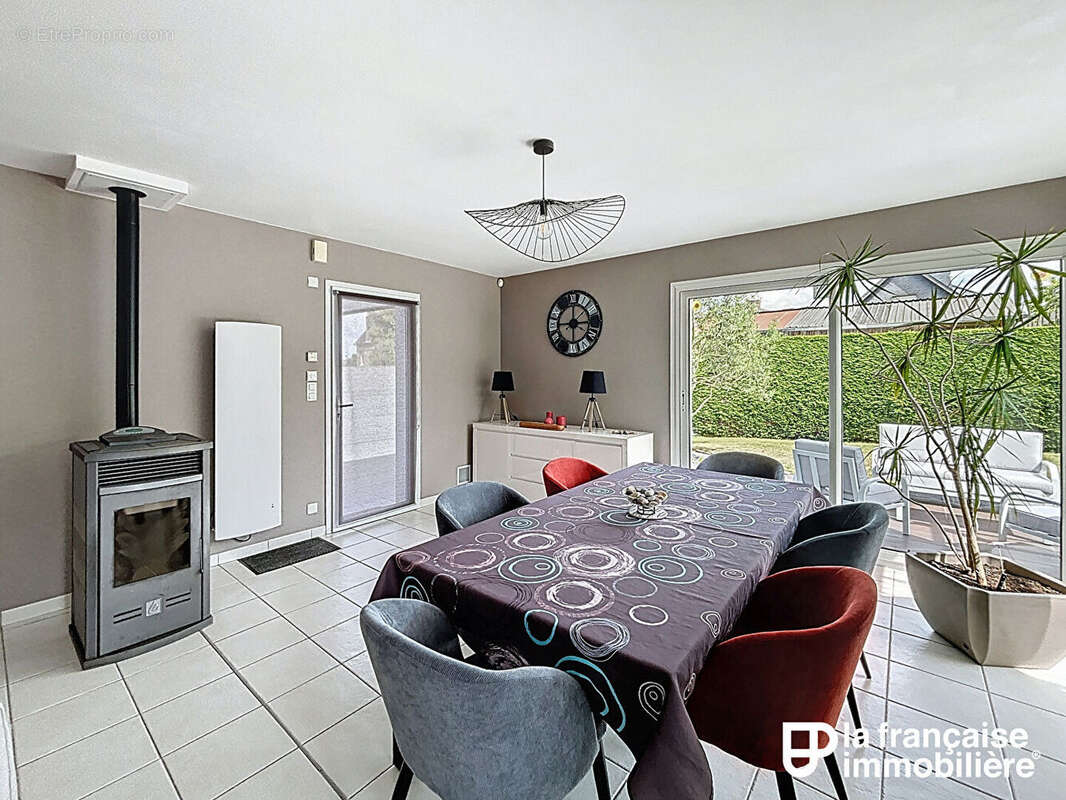 Maison à LA BOUEXIERE