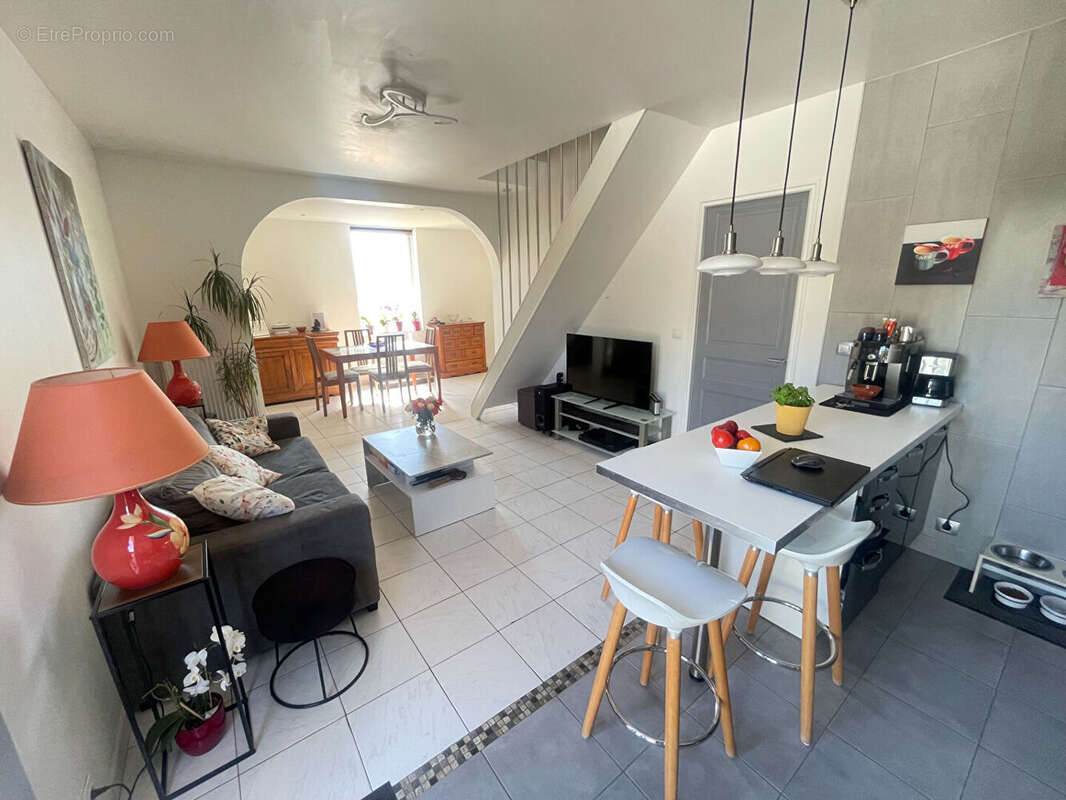 Maison à SARTROUVILLE