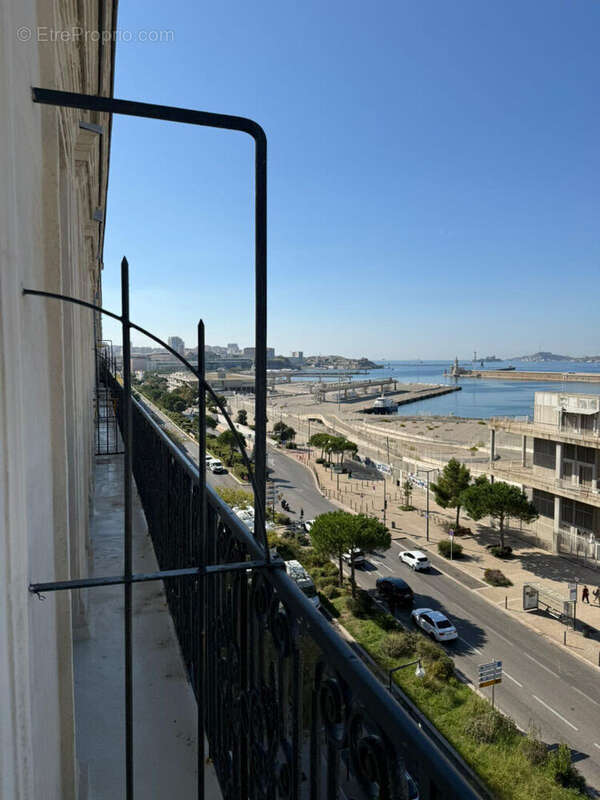 Appartement à MARSEILLE-2E