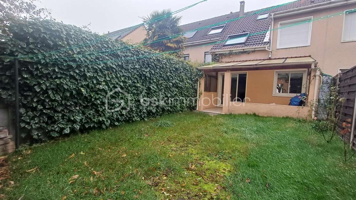 Maison à SAINT-LEU-LA-FORET