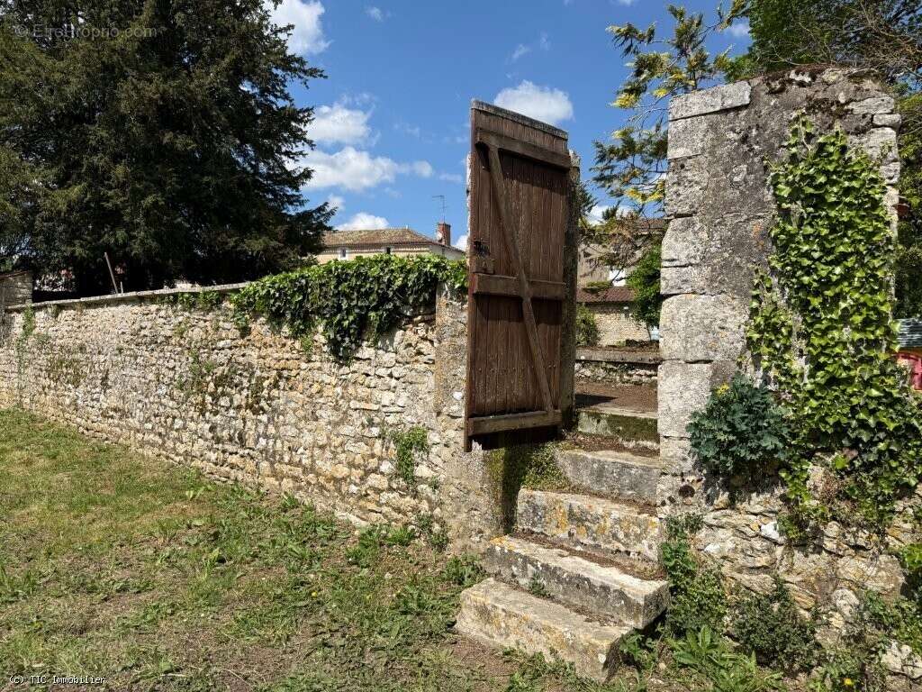 Maison à CIVRAY