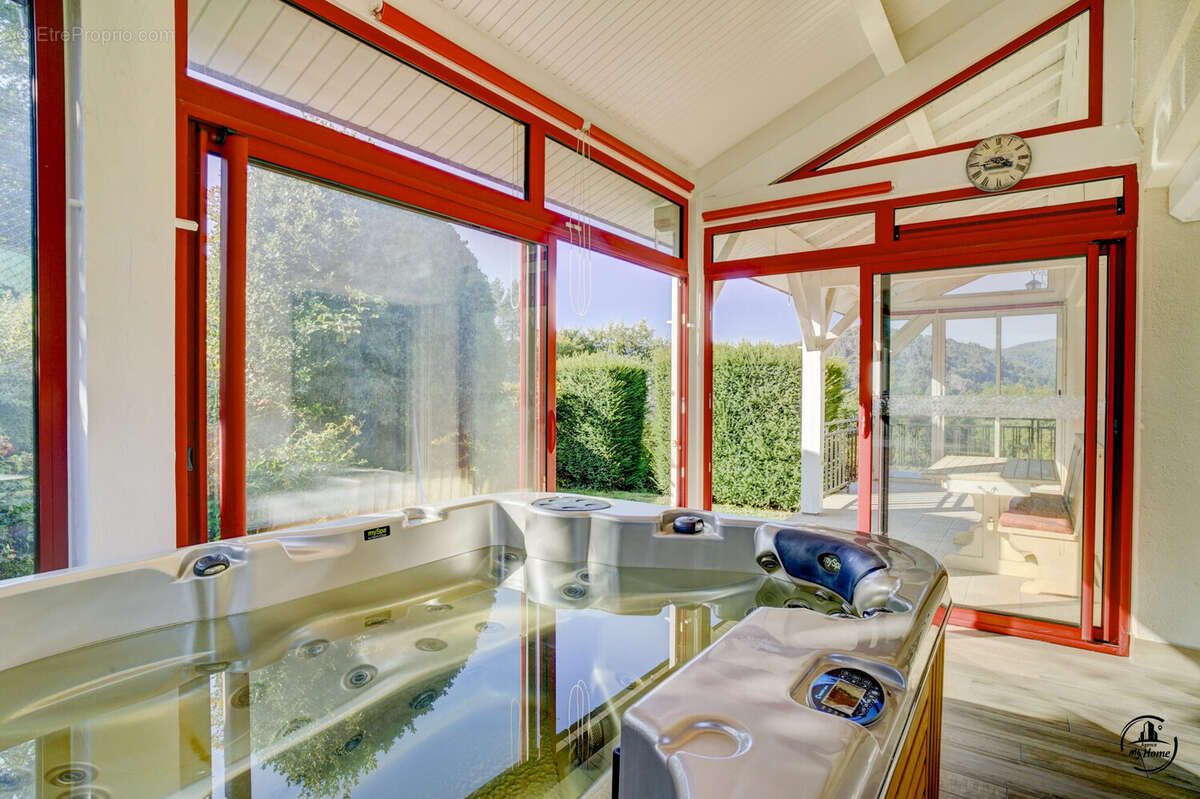 Maison à SAINT-PAUL-EN-CORNILLON