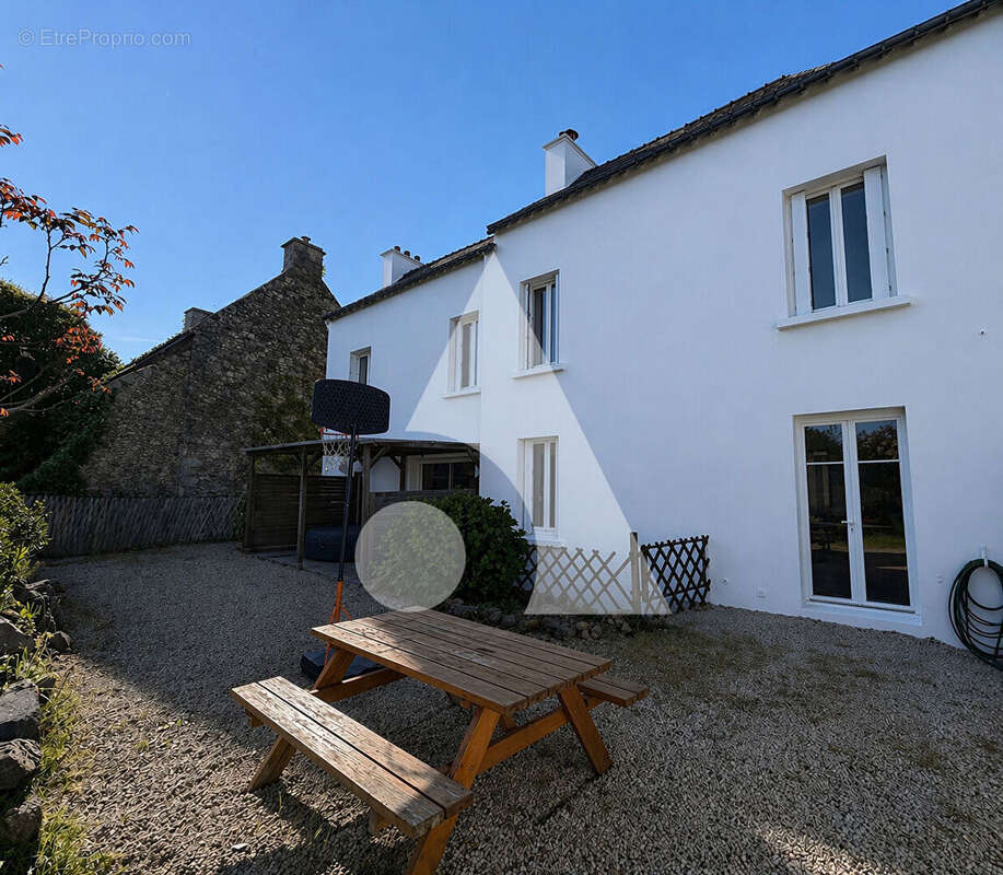 Maison à PLOUHINEC