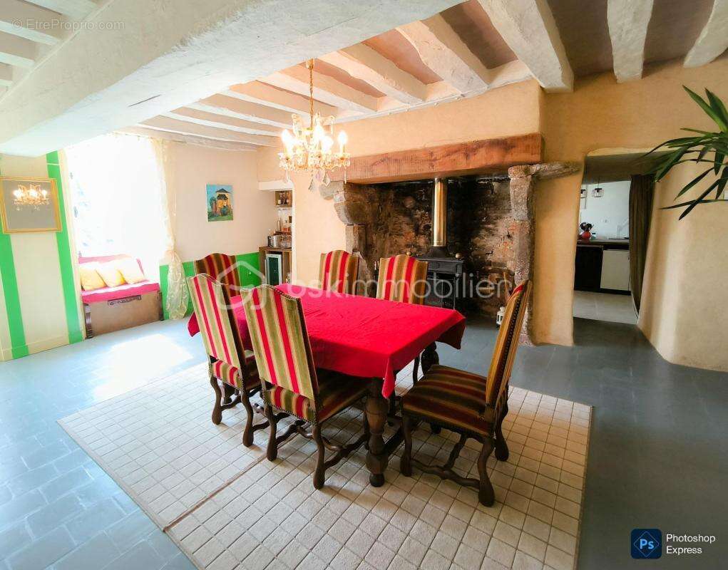 Maison à VAIGES